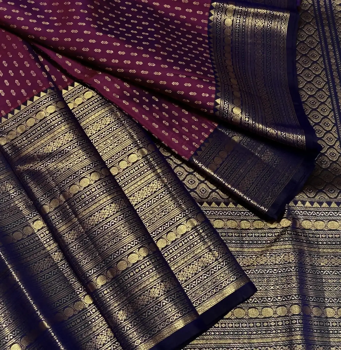 Ruby Wine Diamond Butta Zari Border Kanchipuram Silk Saree